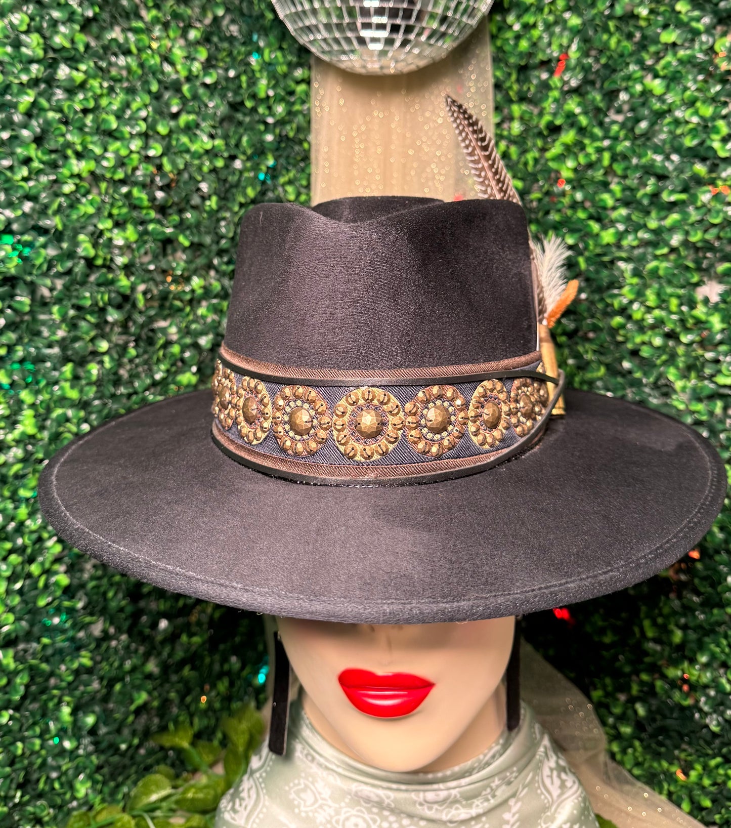 Black Arrow Custom Hat